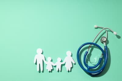 concept-of-family-protection-of-family-family-ri-2025-04-01-08-25-01-utc.jpg